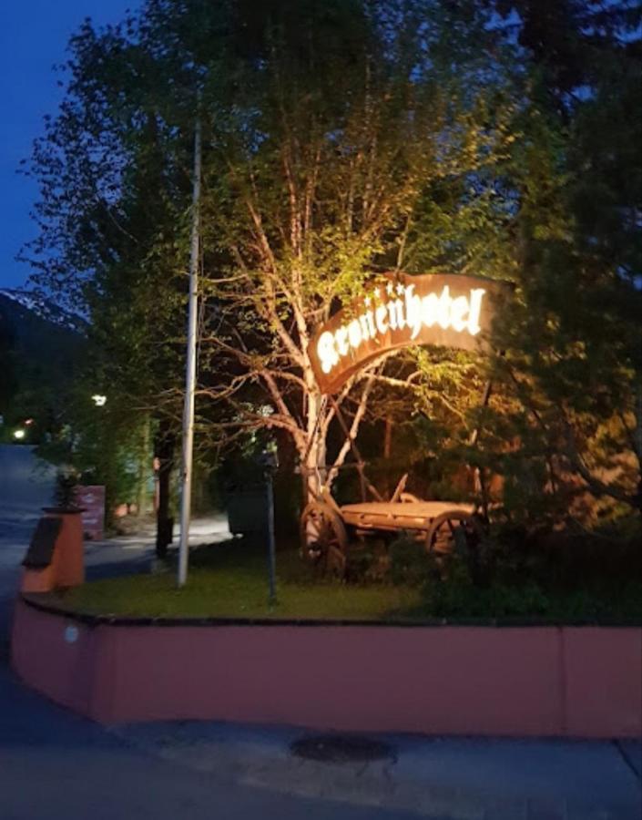 Das Kronen Hotel Seefeld in Tirol Bagian luar foto